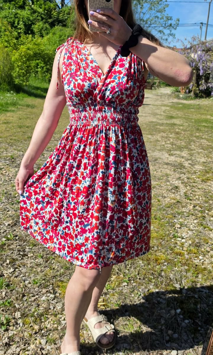 ROBE MAGIQUE COURTE FLEURIE ROUGE